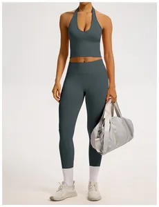 Professionelles dunkelgraues nahtloses Yoga-Set mit Neckholder-Top und gerippten Leggings