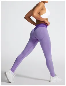Detailansicht der lila nahtlosen Yoga-Leggings mit hohem Bund und Peach-Butt-Lifting-Effekt.