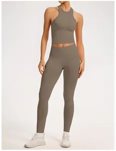 Ensemble de yoga sans couture avec haut dos nageur et leggings taille haute sport