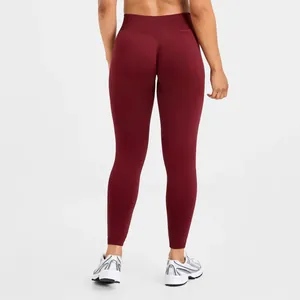 Rückansicht von weinroten nahtlosen Yoga-Leggings mit speziellem Peach-Butt-Lifting-Design