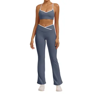 Ensemble de yoga bleu pour femmes avec taille haute contrastée et legging évasé sport