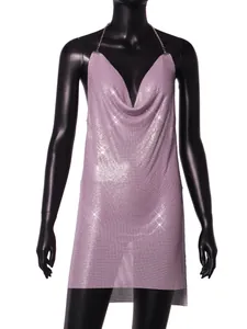 Rosa glitzerndes Mini-Kleid mit Pailletten, Neckholder, V-Ausschnitt und Metallic-Finish.