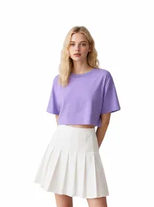 Gedetailleerd overzicht van een hoogwaardig 210G puur katoenen los crop T-shirt