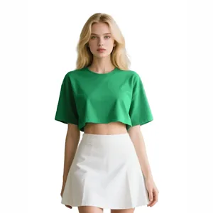 Groen katoenen crop top T-shirt voor dames in een losse casual Europese streetstyle