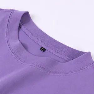 Hoogwaardige paarse crop top met korte mouwen van puur katoen en 210g stofgewicht