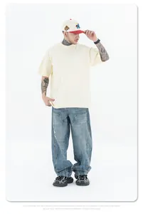 Heren oversized t-shirt van zwaar crèmekleurig katoen met een streetstyle-look
