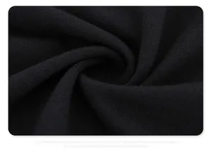 Close-up detail van de textuur van 260g zwart puur katoenen T-shirt stof