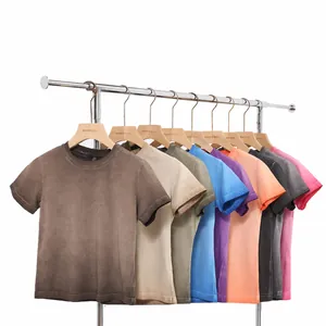 T-shirt corta slim fit sfumata lavata vintage disponibile in vari colori estivi
