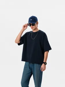 Streetwear 250g schweres marineblaues Kurzarm-T-Shirt mit Boxy-Passform im Clean-Fit