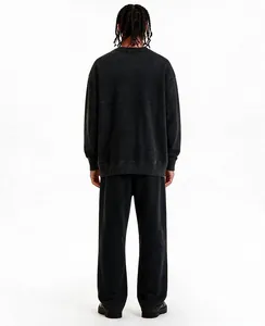 Vista posteriore del set premium felpa e pantaloni oversize neri lavati pesanti da 400G.