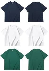 Λεπτομέρεια από βαριά βαμβακερά T-shirts 260g με μπροστινή και πίσω όψη σε τρία χρώματα