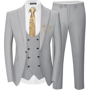 Abito grigio elegante da uomo slim fit a 3 pezzi con giacca, gilet e pantaloni.