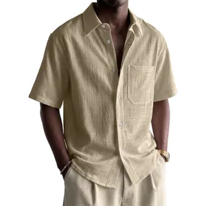 Camisa de hombre de algodón y lino, corte holgado, manga corta, con bolsillo, beige