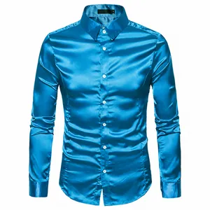 Herrenhemd aus blauem Satin mit langen Ärmeln und klassischem Button-Down-Kragen
