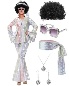Set completo costume disco anni '70 per donna con parrucca e abito iridescente.