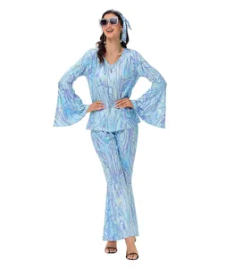 Vista dettagliata del costume da festa disco anni '70 con maniche e pantaloni a zampa