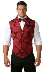 Gros plan sur le motif floral damassé rouge complexe du gilet gothique vintage pour hommes