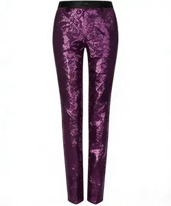Detailvorderansicht der lila Pailletten-Slim-Fit-Hose für Herren für Auftritte