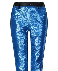 Detailansicht der blauen Pailletten-Slim-Fit-Hose für Herren für Bühnenauftritte