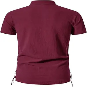 Vista posteriore di camicia Henley bordeaux da uomo con colletto alla coreana.