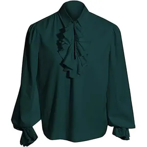 Blouse vintage vert foncé à volants et poignets en dentelle pour un déguisement.