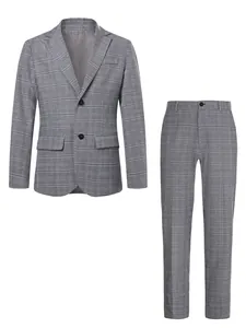Detailansicht eines grauen karierten Herren-Business-Anzugs mit Blazer und Hose