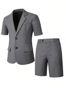 Vue détaillée de l'ensemble costume homme à carreaux noir et blanc et short d'été