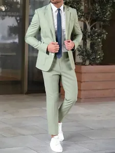 Élégant costume deux pièces vert clair coupe ajustée pour homme business mariage