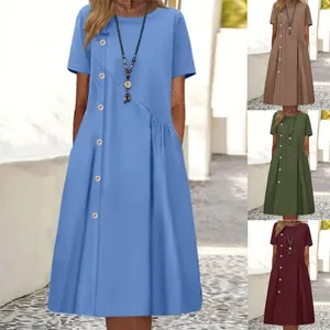Robe Midi Décontractée pour Femmes Col Rond Manches Courtes Couleur Unie Épissage Bouton Décor Plissée Poche Polyester