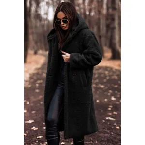 Elegante cappotto lungo con cappuccio in pile teddy nero da donna per l'autunno