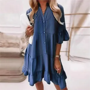 Robe à volants en coton lavé aspect denim avec manches mi-longues et coupe trapèze