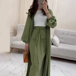 Élégant ensemble jupe longue deux pièces vert olive et cardigan à manches longues