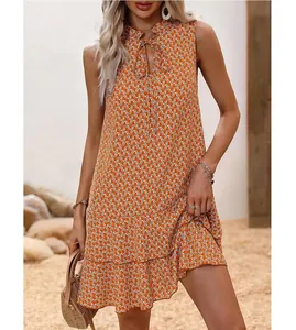 Robe bohème sans manches à imprimé géométrique orange avec col en V et lien à nouer