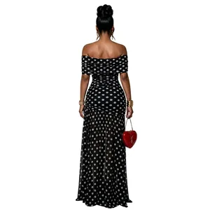 Elegantes schulterfreies Maxikleid mit Punkten für formelle Abendpartys und Urlaub