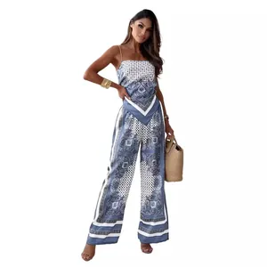 Ensemble deux pièces élégant pour femme avec caraco à imprimé paisley et pantalon large