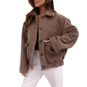 Veste oversize en laine marron pour femme avec boutonnage simple pour l'automne