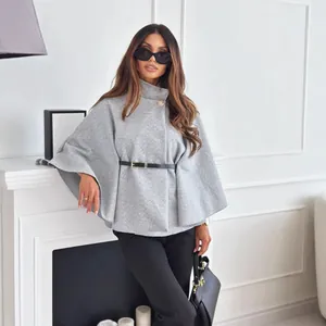 Manteau cape en laine gris élégant avec ceinture à la taille pour la mode d'automne