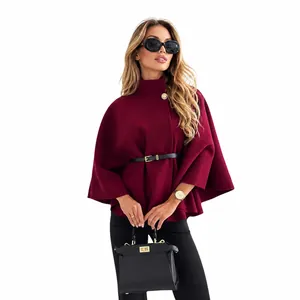 Manteau cape élégant en laine bordeaux avec ceinture noire pour la mode automne hiver