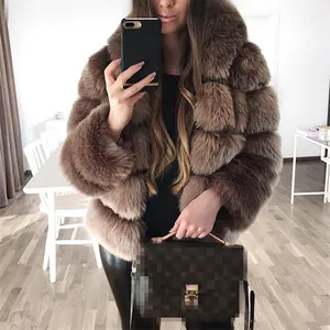 Elegante bruine jas van imitatiebont voor dames met gelaagd ontwerp voor de herfst- en wintermode