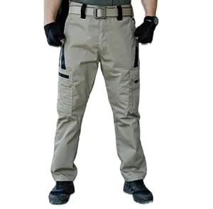 Wasserdichte Herren-Cargo-Taktikhose mit mehreren Taschen in Khaki und Schwarz.