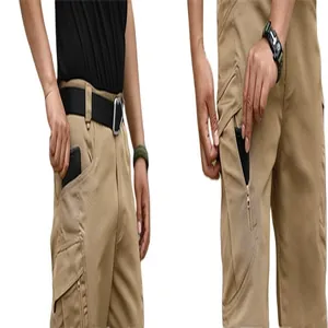 Detail shot of men's waterproof tactical cargo shorts featuring functional multi-pockets