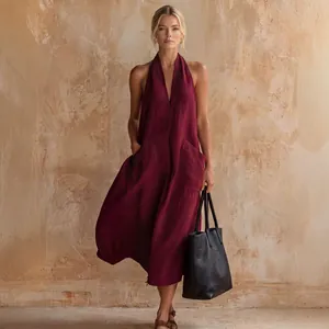 Abito midi in lino bordeaux con scollo a V e tasche applicate per stile retrò vacanza