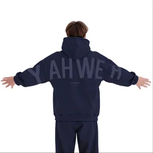 Vue arrière d'un sweat à capuche bleu marine oversize avec un imprimé lettre YAHWEH
