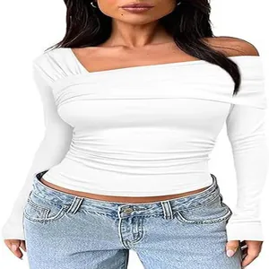Top blanc moulant à une épaule et manches longues froncées pour femme style Y2K