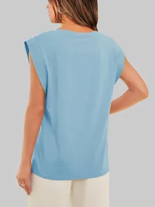 Vue arrière détaillée d'un t-shirt décontracté bleu clair à manches courtes pour femmes