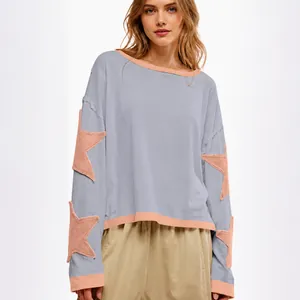 Sweat-shirt oversize Y2K pour femme avec patchs étoiles roses, style rétro ample.