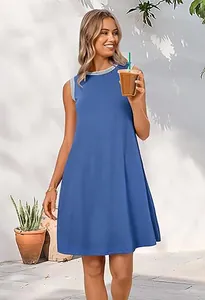 Lässiges blaues ärmelloses Minikleid für Damen mit gestreiftem Rüschenhalsausschnitt