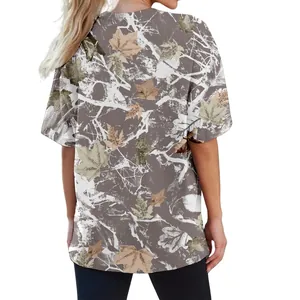 Détail de la vue arrière du t-shirt unisexe à imprimé feuilles 3D camouflage