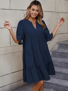 Elegante vestido de verano azul marino con cuello en V y volantes en las mangas para mujer