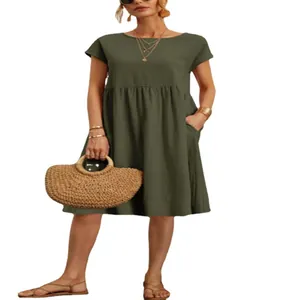 Elegante abito estivo in cotone verde militare con scollo rotondo a A